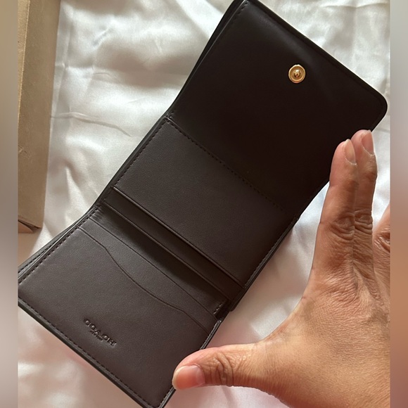 Coach Wallet - Picture 7 of 13